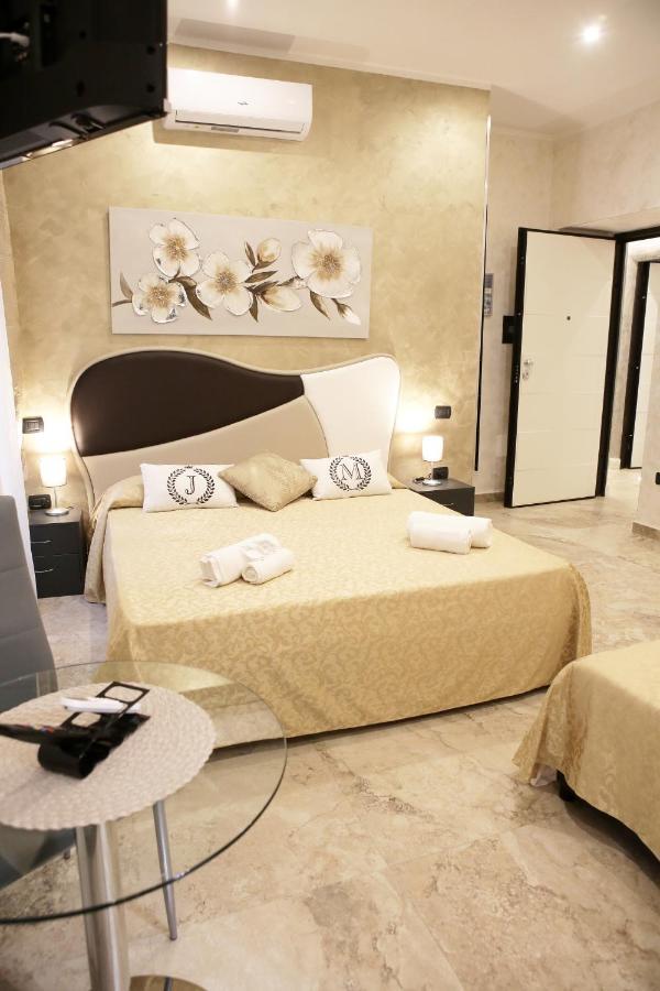 Jadore Monic Roma Exterior foto